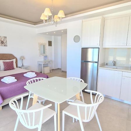 Bella Mare Luxury Apartments Kalamaki  Eksteriør billede