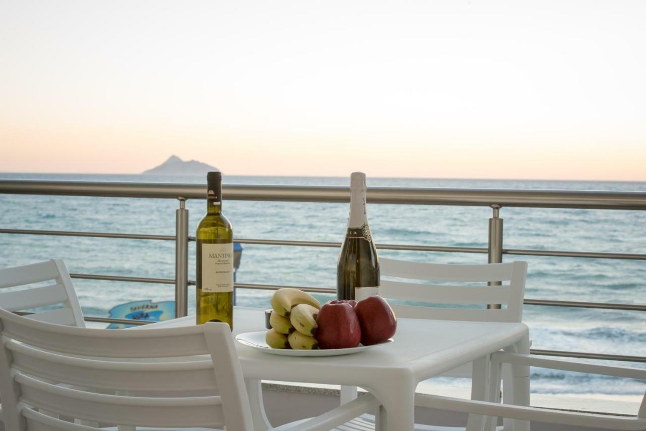 Bella Mare Luxury Apartments Kalamaki  Eksteriør billede